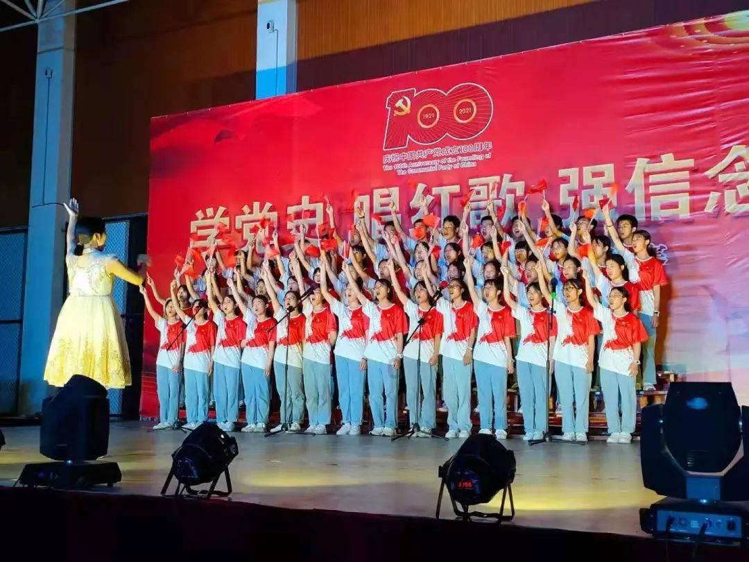 韩国女孩到中国陕西旅游，游玩三天后感叹：还以为在韩国